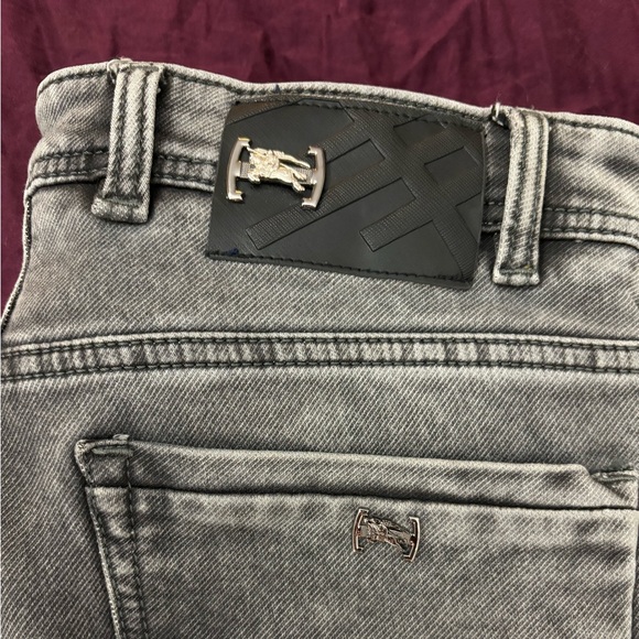 Men’s Burberry jeans BNWOT - Picture 4 of 8